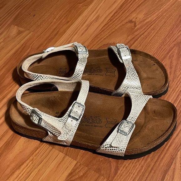 Birkis Birkenstock 3 Strap Sling Back “SOLD” on another site - Picture 13 of 13